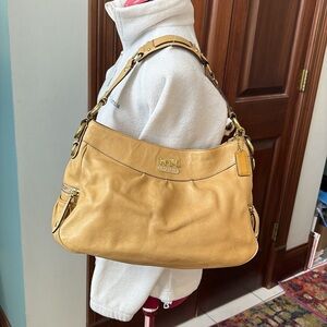 Coach  Madison convertible, shoulder bag  leather  tan  pleated goldtone HW  EUC